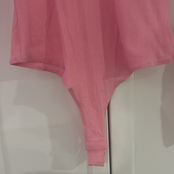 H&M ribbed pink bodysuit - Picture 5 of 8